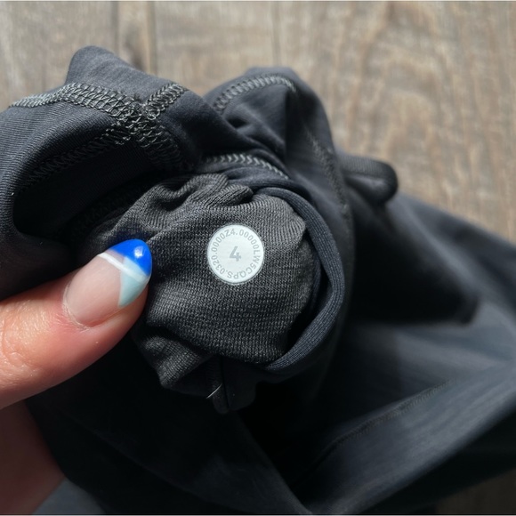 Lululemon Wunder Train Legging - Picture 3 of 4